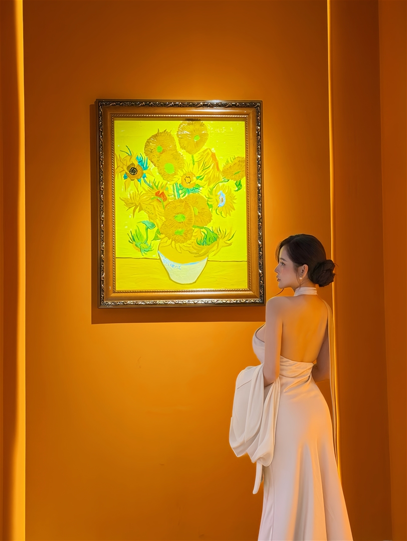 phong-trung-bay-van-gogh